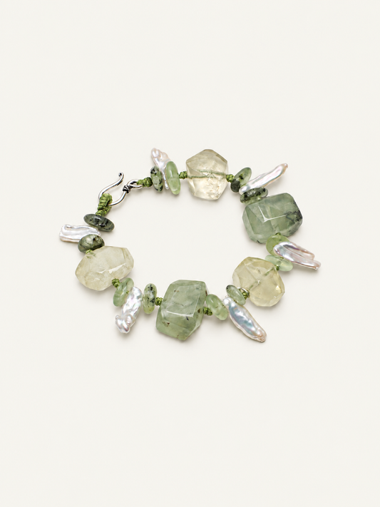 Verdant Ripples Jade Bead Bracelet