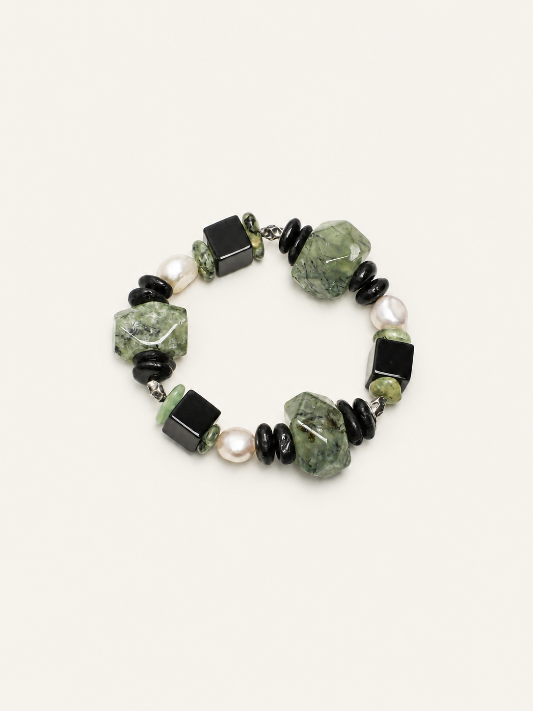 Verdant Edge Beaded Bracelet