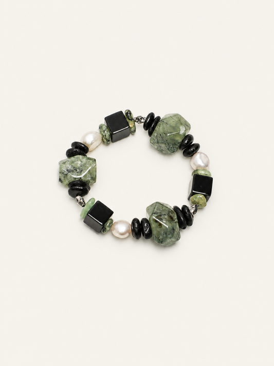 Verdant Edge Beaded Bracelet