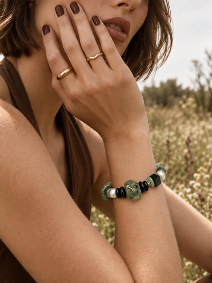 Verdant Edge Beaded Bracelet
