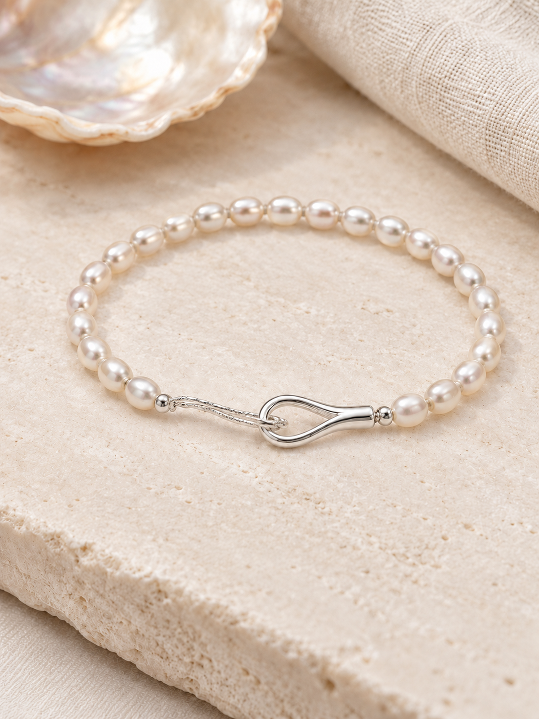 Aurora Pearl Bracelet