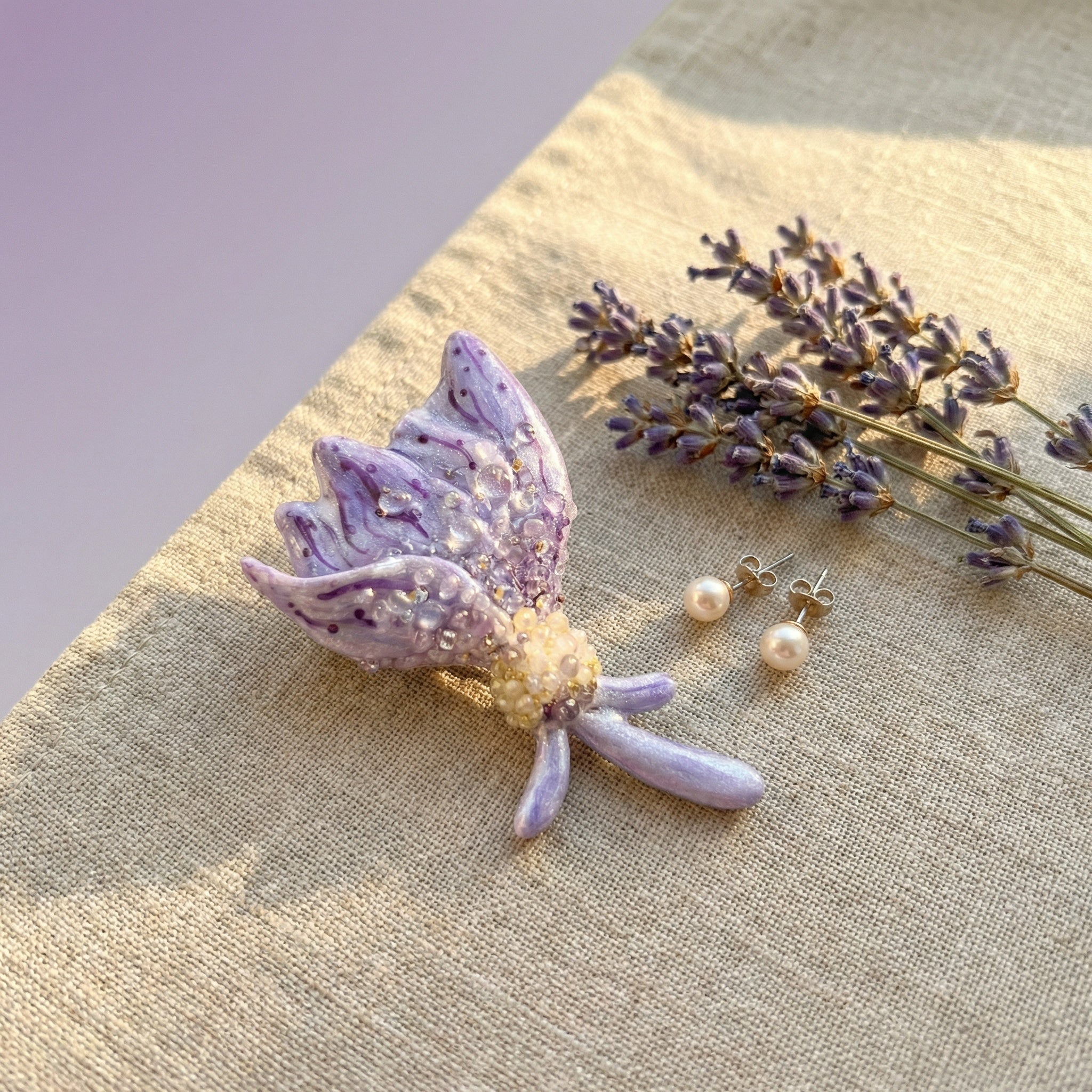 Ethereal Magnolia｜Hand-Painted Artisan Resin Brooch